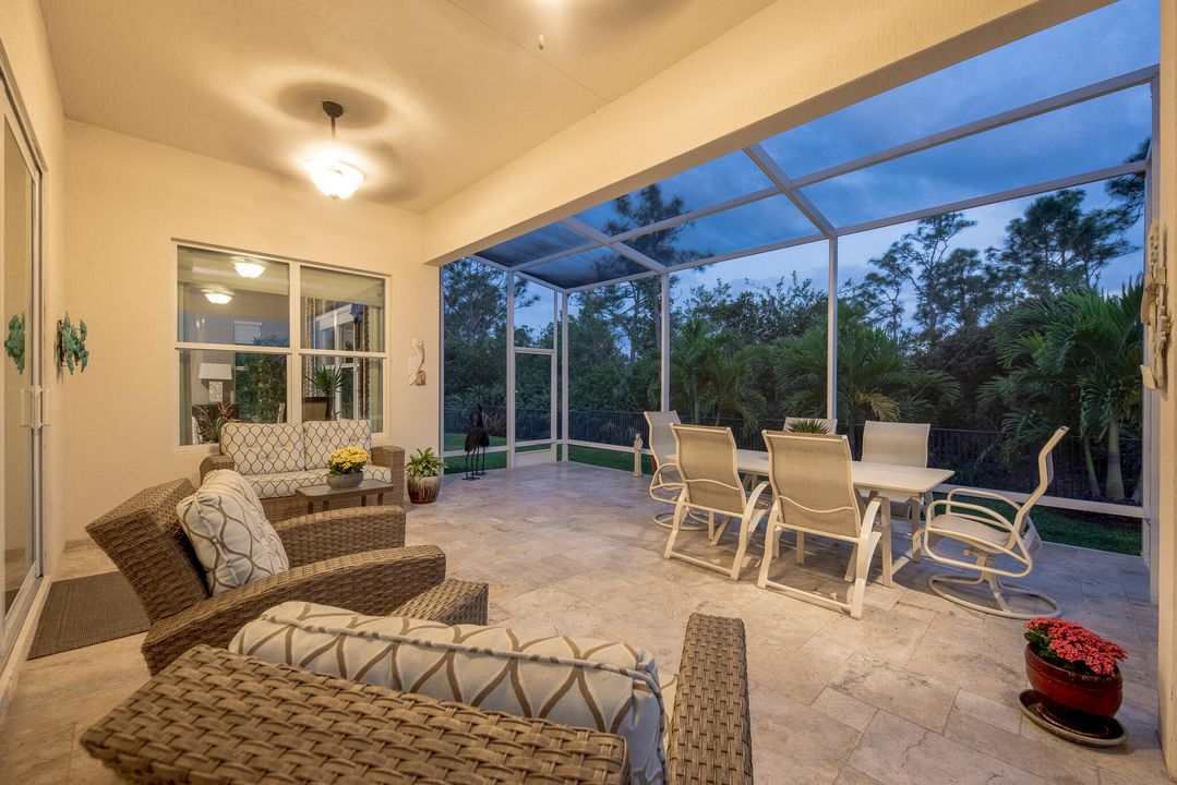 合同活跃: $759,000 (3 贝兹, 3 浴室, 2193 平方英尺)