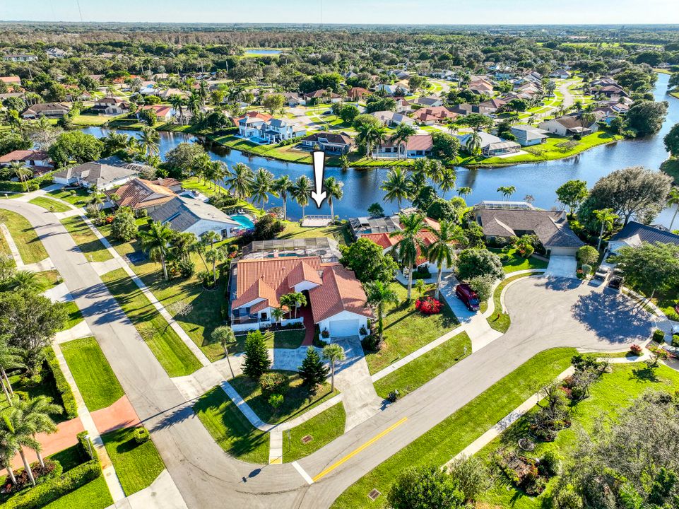 En Venta: $995,000 (4 camas, 2 baños, 2859 Pies cuadrados)