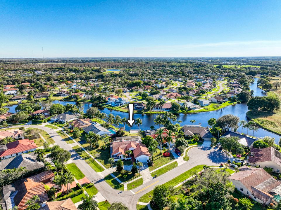 En Venta: $995,000 (4 camas, 2 baños, 2859 Pies cuadrados)