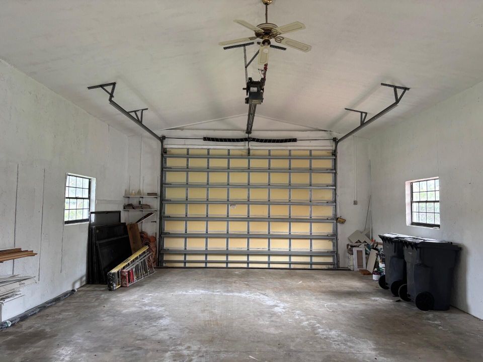 En Venta: $995,000 (4 camas, 2 baños, 2859 Pies cuadrados)