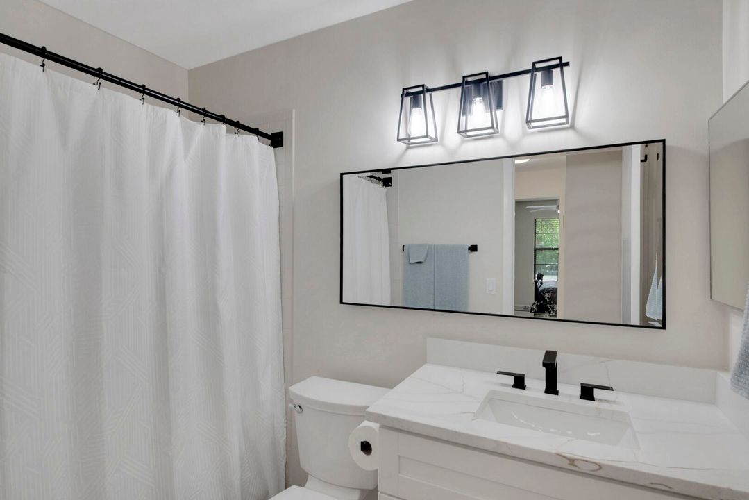 En Venta: $324,900 (2 camas, 2 baños, 1200 Pies cuadrados)