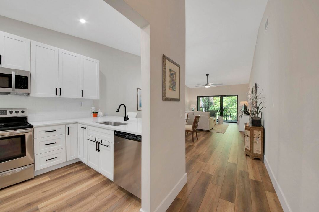 En Venta: $324,900 (2 camas, 2 baños, 1200 Pies cuadrados)