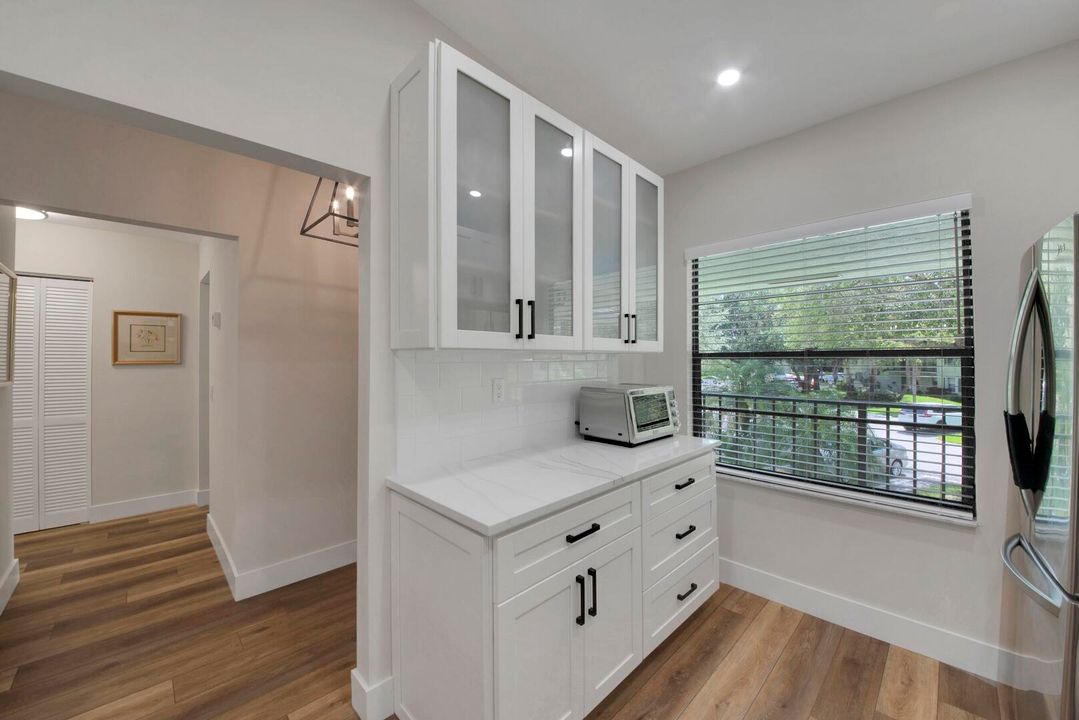 En Venta: $324,900 (2 camas, 2 baños, 1200 Pies cuadrados)