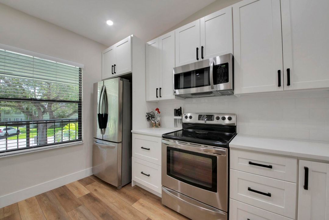 En Venta: $324,900 (2 camas, 2 baños, 1200 Pies cuadrados)
