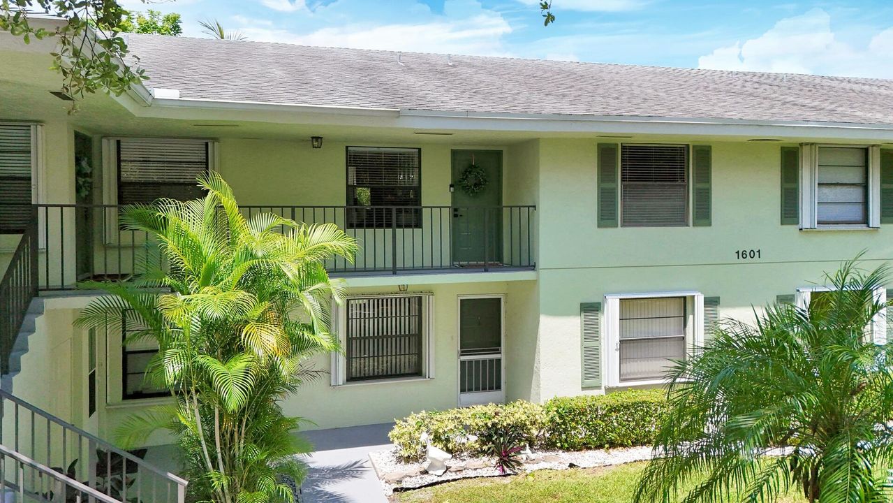 En Venta: $324,900 (2 camas, 2 baños, 1200 Pies cuadrados)