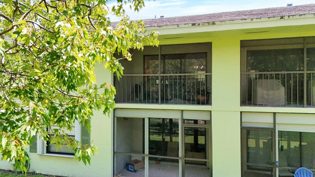 En Venta: $324,900 (2 camas, 2 baños, 1200 Pies cuadrados)