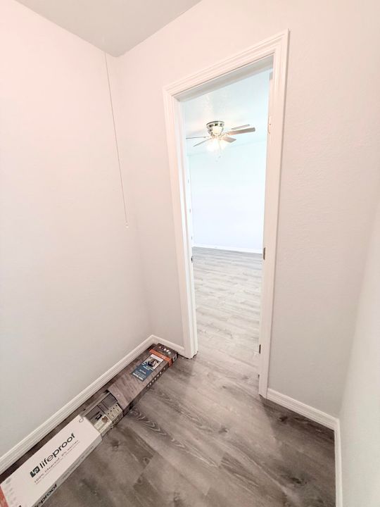 For Sale: $290,000 (3 beds, 1 baths, 1520 Square Feet)