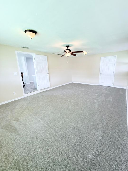 For Sale: $290,000 (3 beds, 1 baths, 1520 Square Feet)