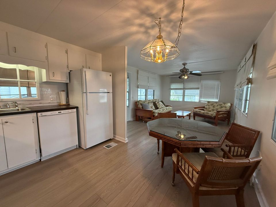 En Venta: $184,000 (2 camas, 2 baños, 944 Pies cuadrados)