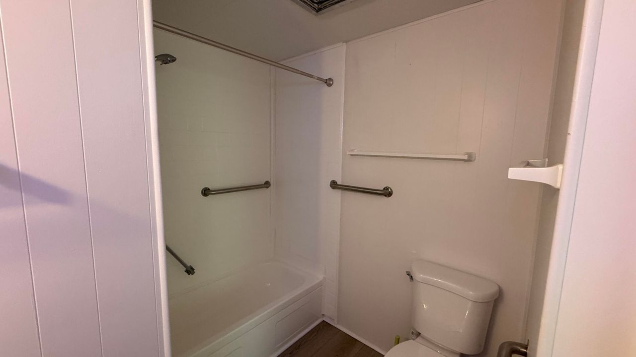 En Venta: $184,000 (2 camas, 2 baños, 944 Pies cuadrados)