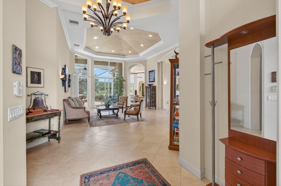 Activo con contrato: $1,125,000 (5 camas, 4 baños, 3372 Pies cuadrados)