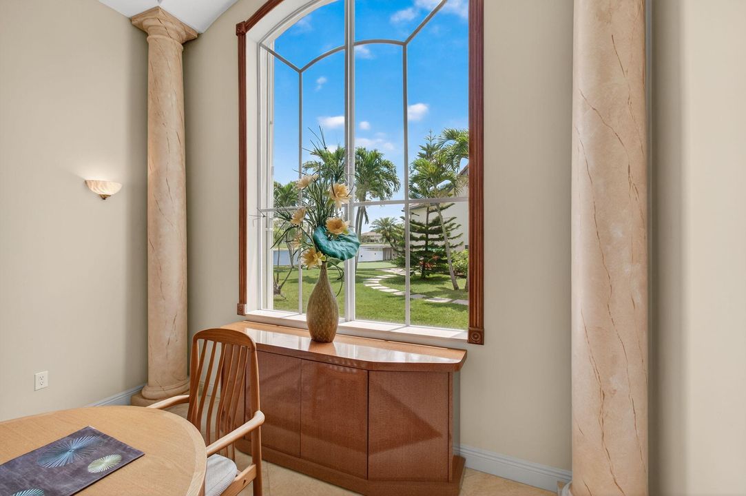 Activo con contrato: $1,125,000 (5 camas, 4 baños, 3372 Pies cuadrados)