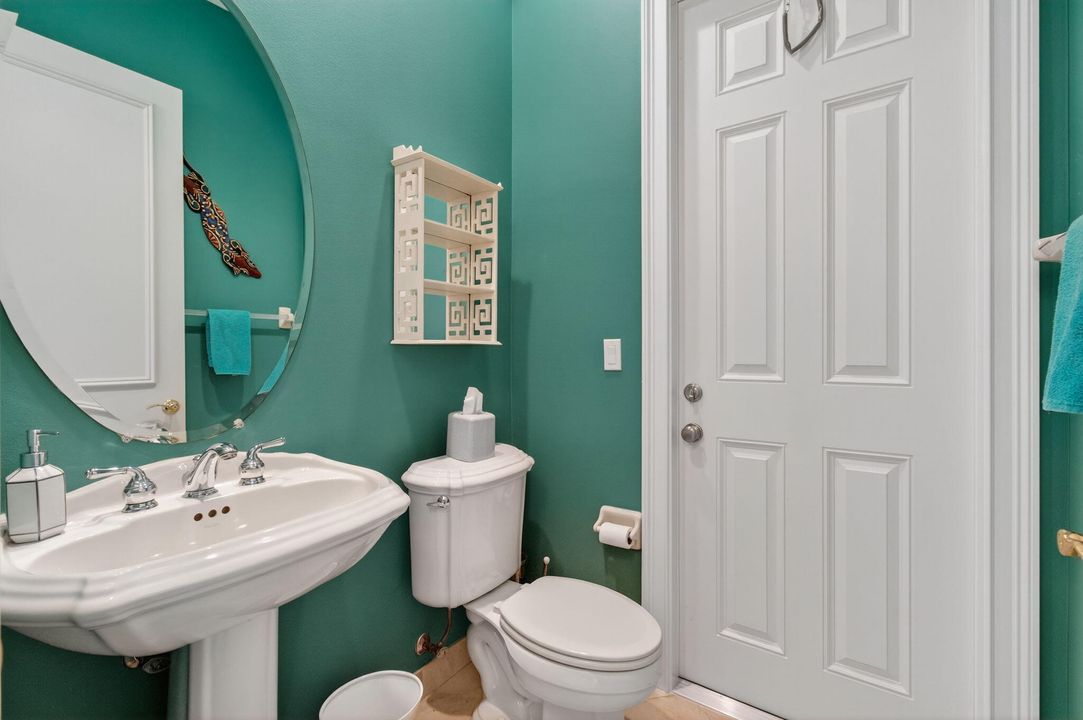 Activo con contrato: $1,125,000 (5 camas, 4 baños, 3372 Pies cuadrados)