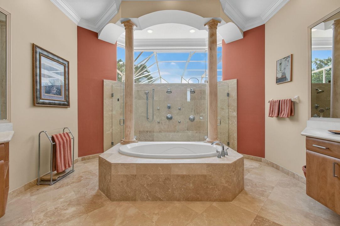 Activo con contrato: $1,125,000 (5 camas, 4 baños, 3372 Pies cuadrados)