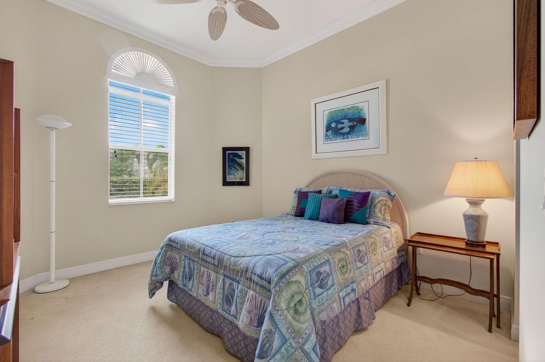 Activo con contrato: $1,125,000 (5 camas, 4 baños, 3372 Pies cuadrados)