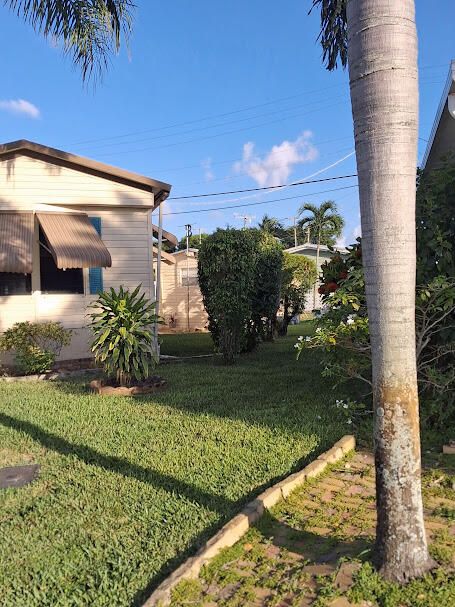 Active With Contract: $129,800 (2 beds, 1 baths, 728 Square Feet)