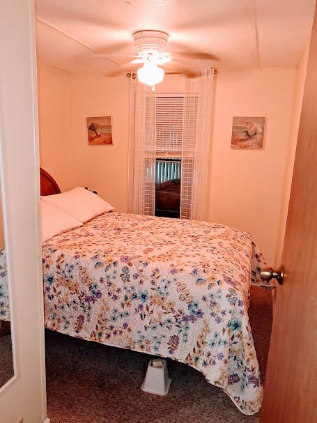 Active With Contract: $129,800 (2 beds, 1 baths, 728 Square Feet)