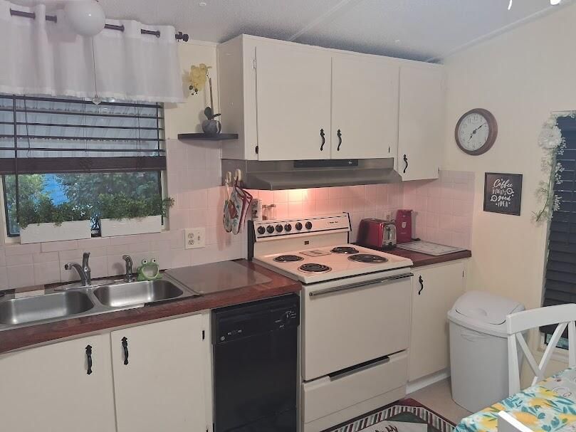 Active With Contract: $129,800 (2 beds, 1 baths, 728 Square Feet)