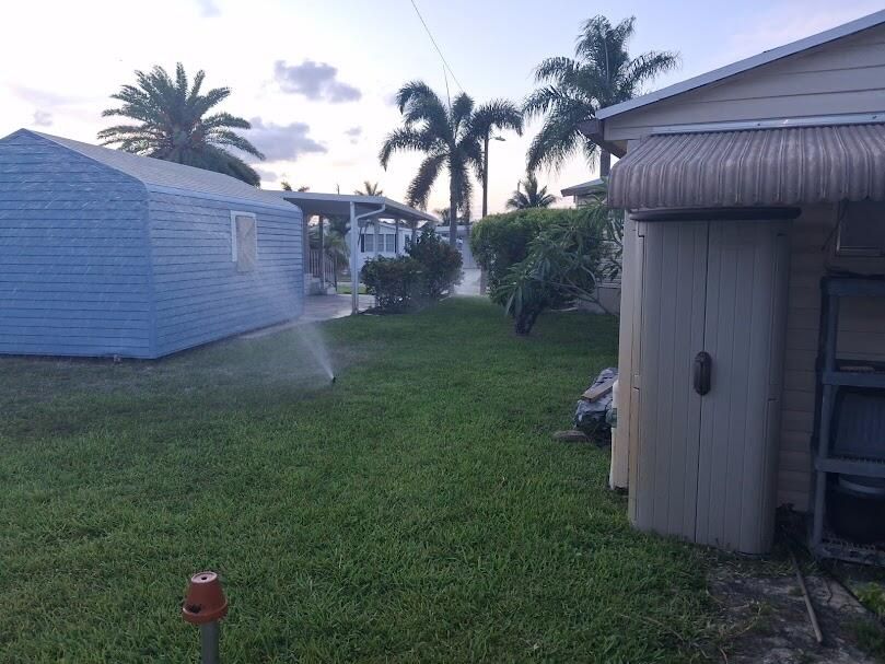 Active With Contract: $129,800 (2 beds, 1 baths, 728 Square Feet)