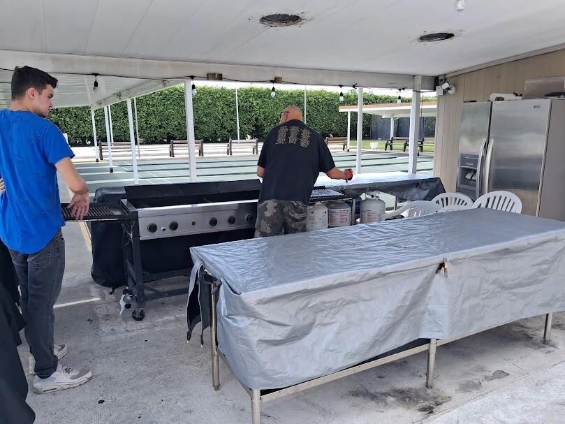 Active With Contract: $129,800 (2 beds, 1 baths, 728 Square Feet)