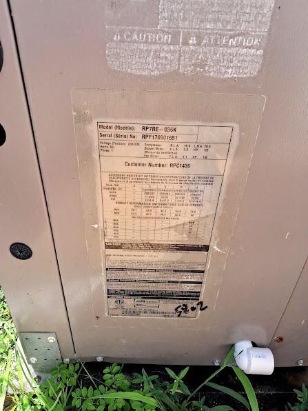 Active With Contract: $129,800 (2 beds, 1 baths, 728 Square Feet)