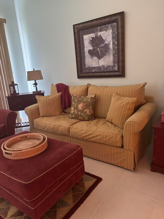 For Rent: $4,250 (2 beds, 2 baths, 1989 Square Feet)