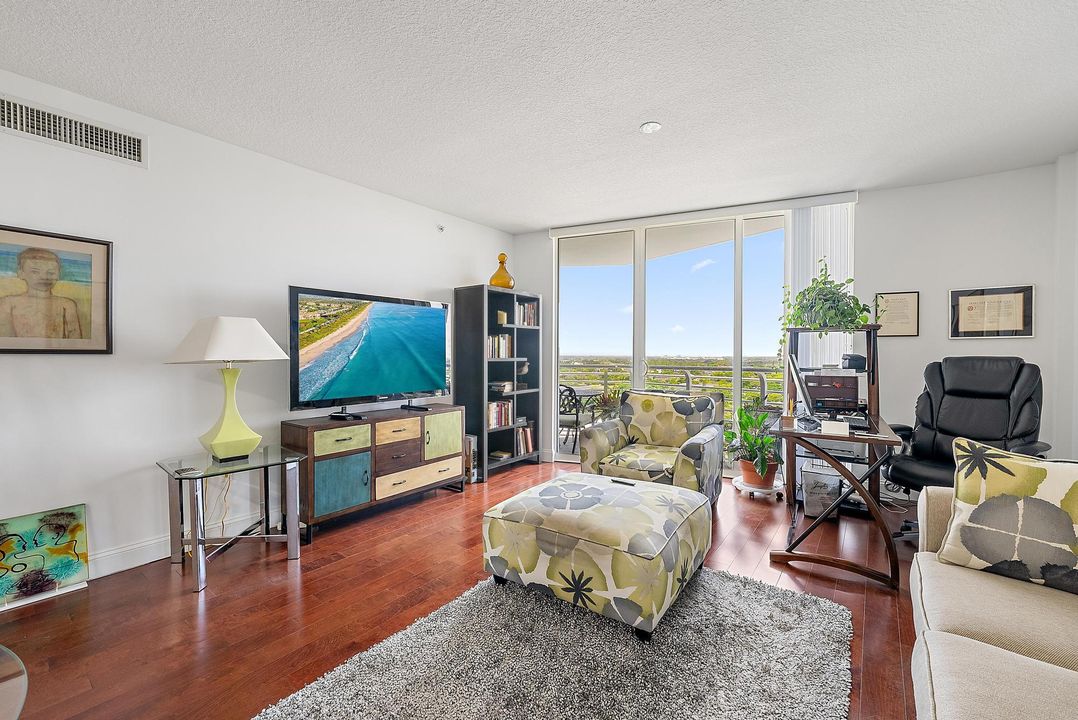 На продажу: $280,000 (1 спален, 1 ванн, 760 Квадратных фут)