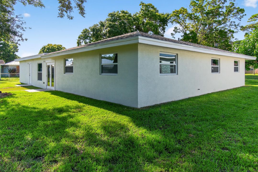 For Sale: $749,000 (5 beds, 3 baths, 2444 Square Feet)