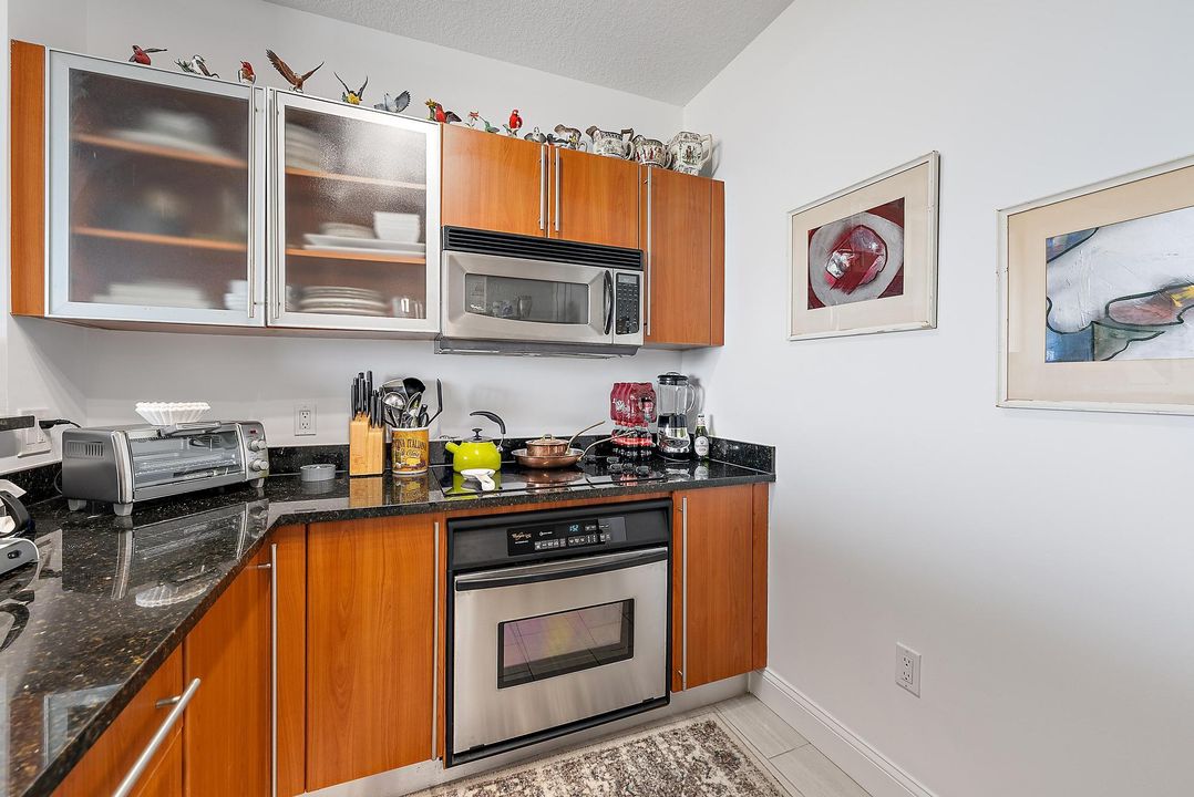 На продажу: $280,000 (1 спален, 1 ванн, 760 Квадратных фут)