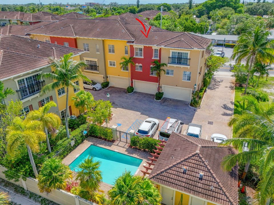 待售: $475,000 (3 贝兹, 3 浴室, 1727 平方英尺)