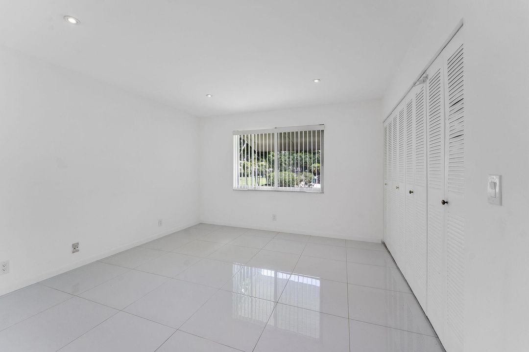 Под контрактом: $259,000 (2 спален, 2 ванн, 1137 Квадратных фут)