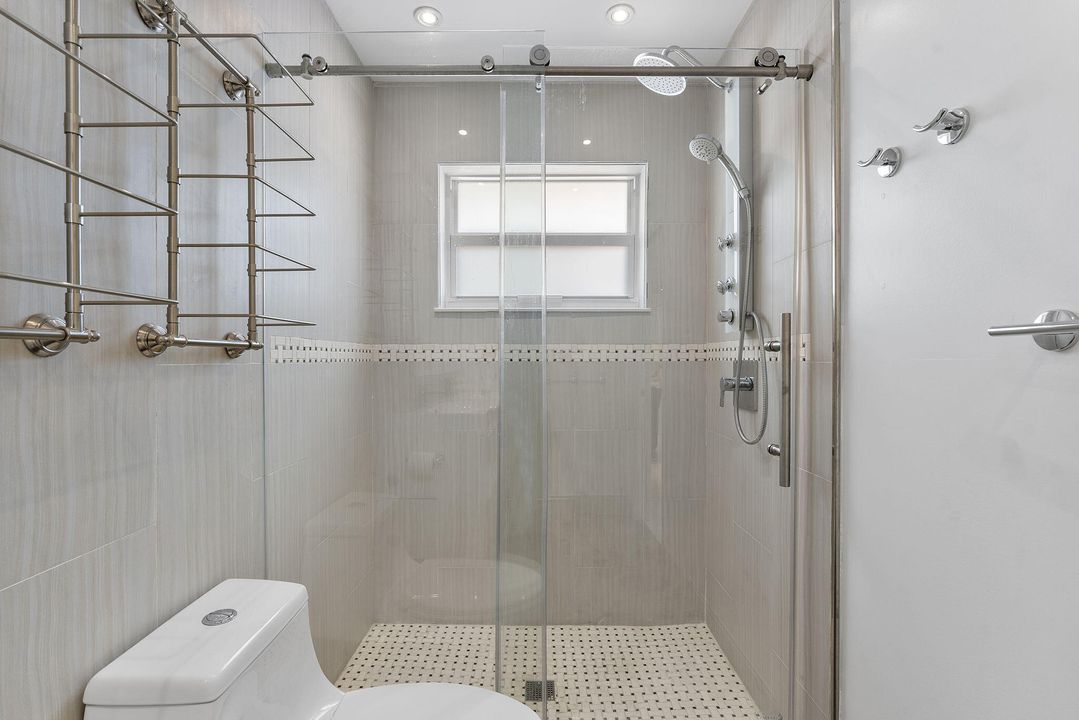 Под контрактом: $259,000 (2 спален, 2 ванн, 1137 Квадратных фут)