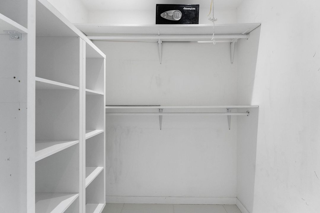 Под контрактом: $259,000 (2 спален, 2 ванн, 1137 Квадратных фут)