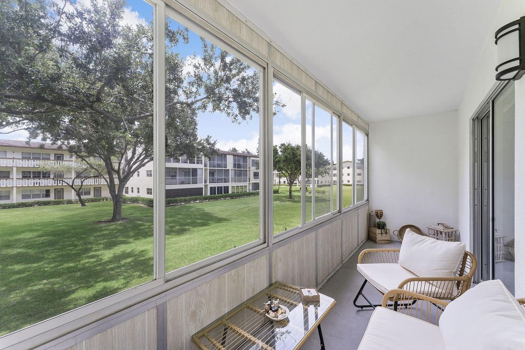 待售: $127,000 (1 贝兹, 1 浴室, 720 平方英尺)