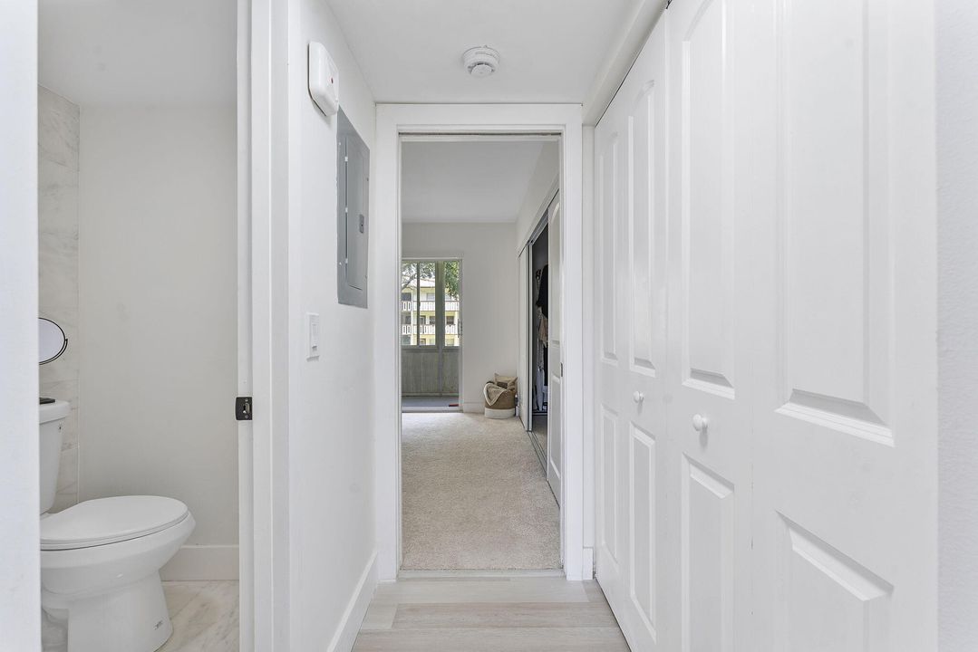 待售: $127,000 (1 贝兹, 1 浴室, 720 平方英尺)