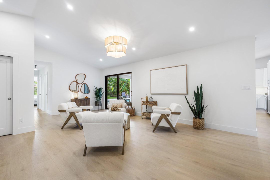 待售: $2,725,000 (7 贝兹, 4 浴室, 4246 平方英尺)