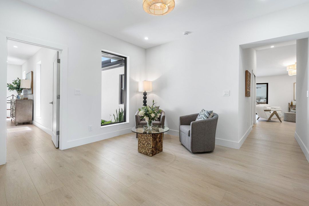 待售: $2,725,000 (7 贝兹, 4 浴室, 4246 平方英尺)