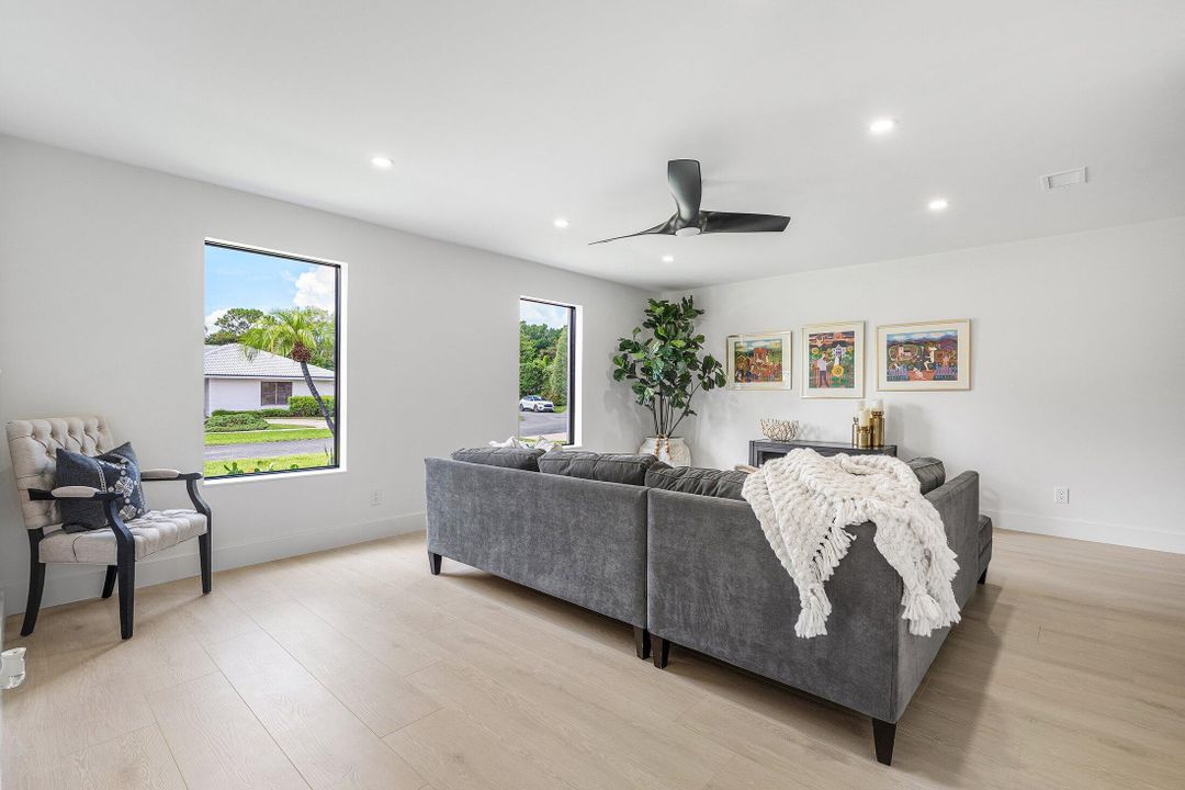 待售: $2,725,000 (7 贝兹, 4 浴室, 4246 平方英尺)