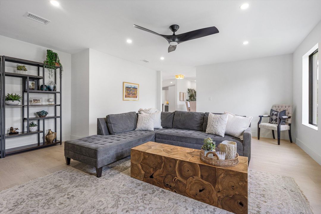 待售: $2,725,000 (7 贝兹, 4 浴室, 4246 平方英尺)