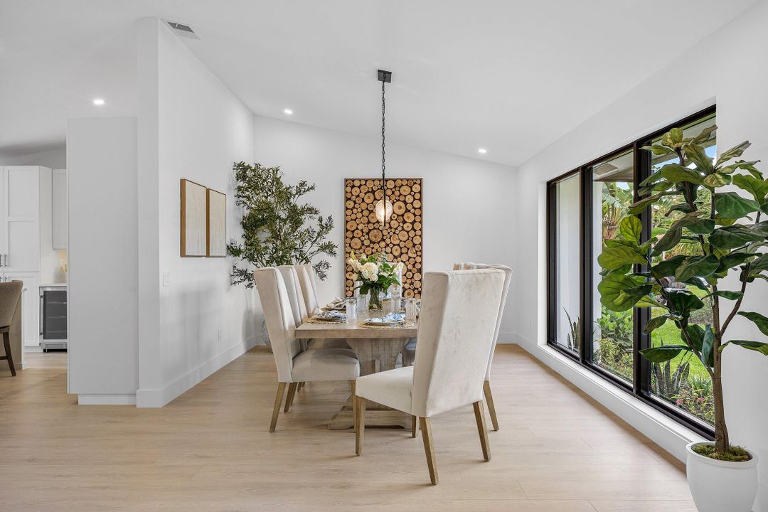 待售: $2,725,000 (7 贝兹, 4 浴室, 4246 平方英尺)