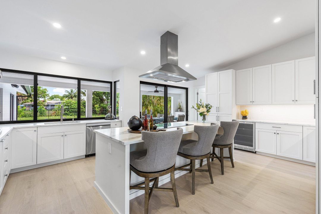 待售: $2,725,000 (7 贝兹, 4 浴室, 4246 平方英尺)