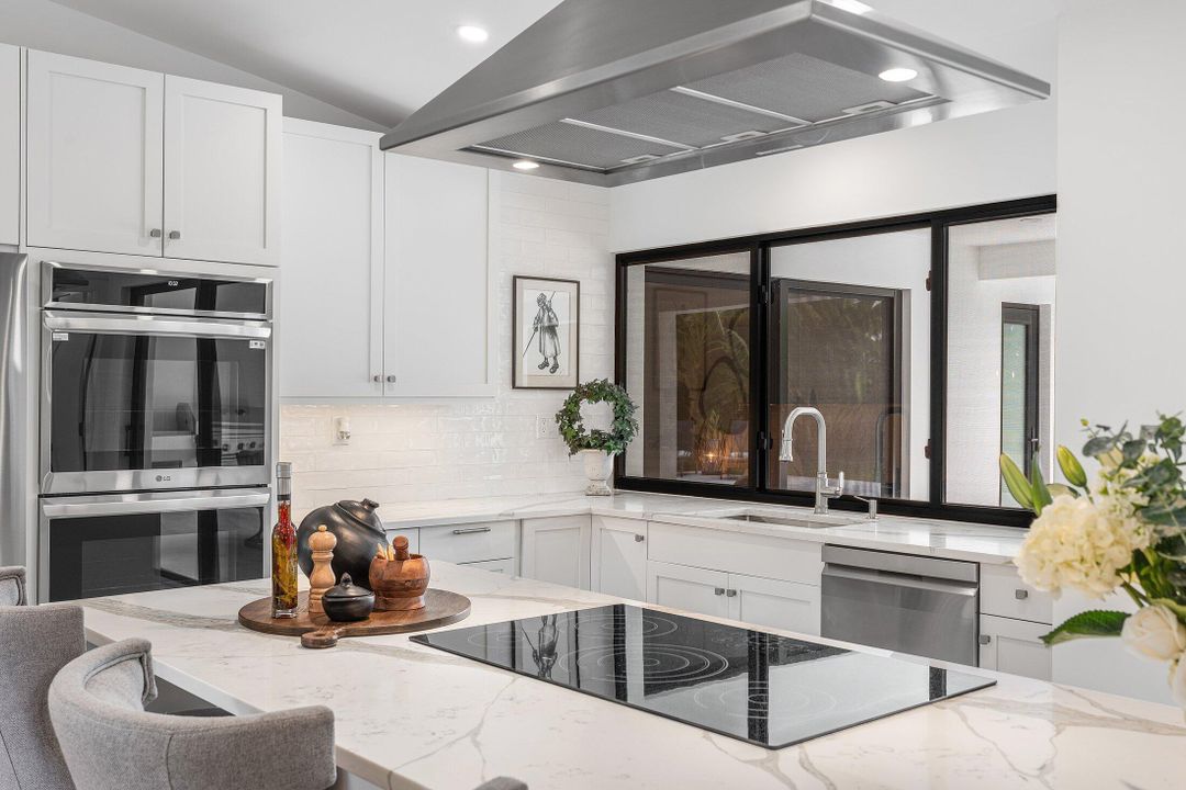 待售: $2,725,000 (7 贝兹, 4 浴室, 4246 平方英尺)