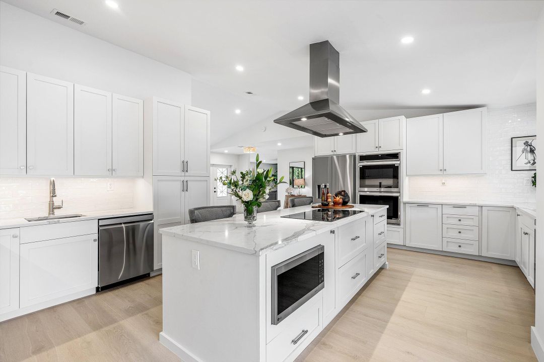 待售: $2,725,000 (7 贝兹, 4 浴室, 4246 平方英尺)