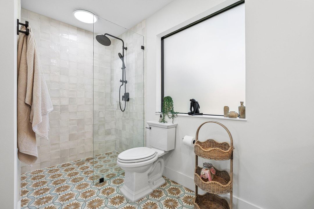 待售: $2,725,000 (7 贝兹, 4 浴室, 4246 平方英尺)