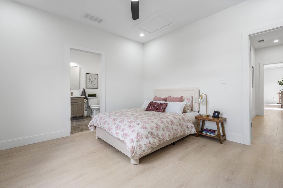 待售: $2,725,000 (7 贝兹, 4 浴室, 4246 平方英尺)