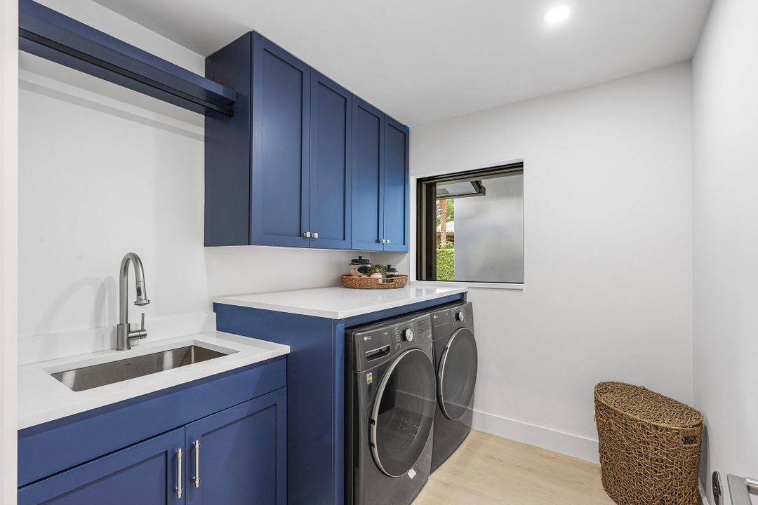 待售: $2,725,000 (7 贝兹, 4 浴室, 4246 平方英尺)