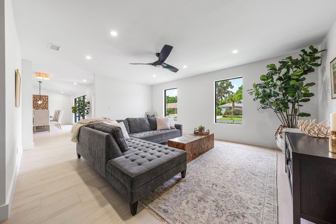 待售: $2,725,000 (7 贝兹, 4 浴室, 4246 平方英尺)