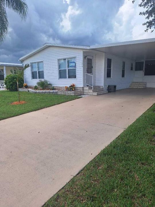 Recently Sold: $23,995 (2 beds, 2 baths, 1144 Square Feet)