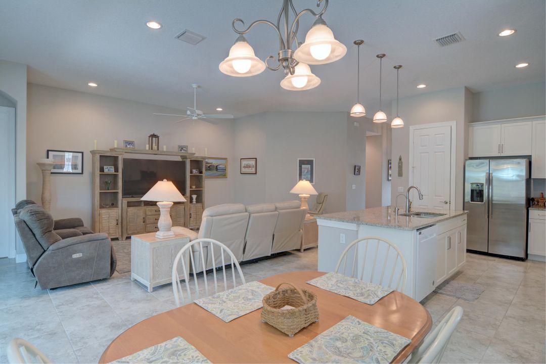 For Sale: $539,000 (3 beds, 2 baths, 1832 Square Feet)