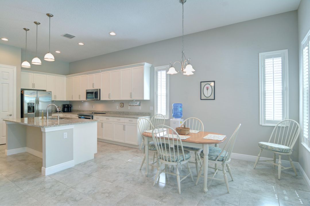 For Sale: $539,000 (3 beds, 2 baths, 1832 Square Feet)